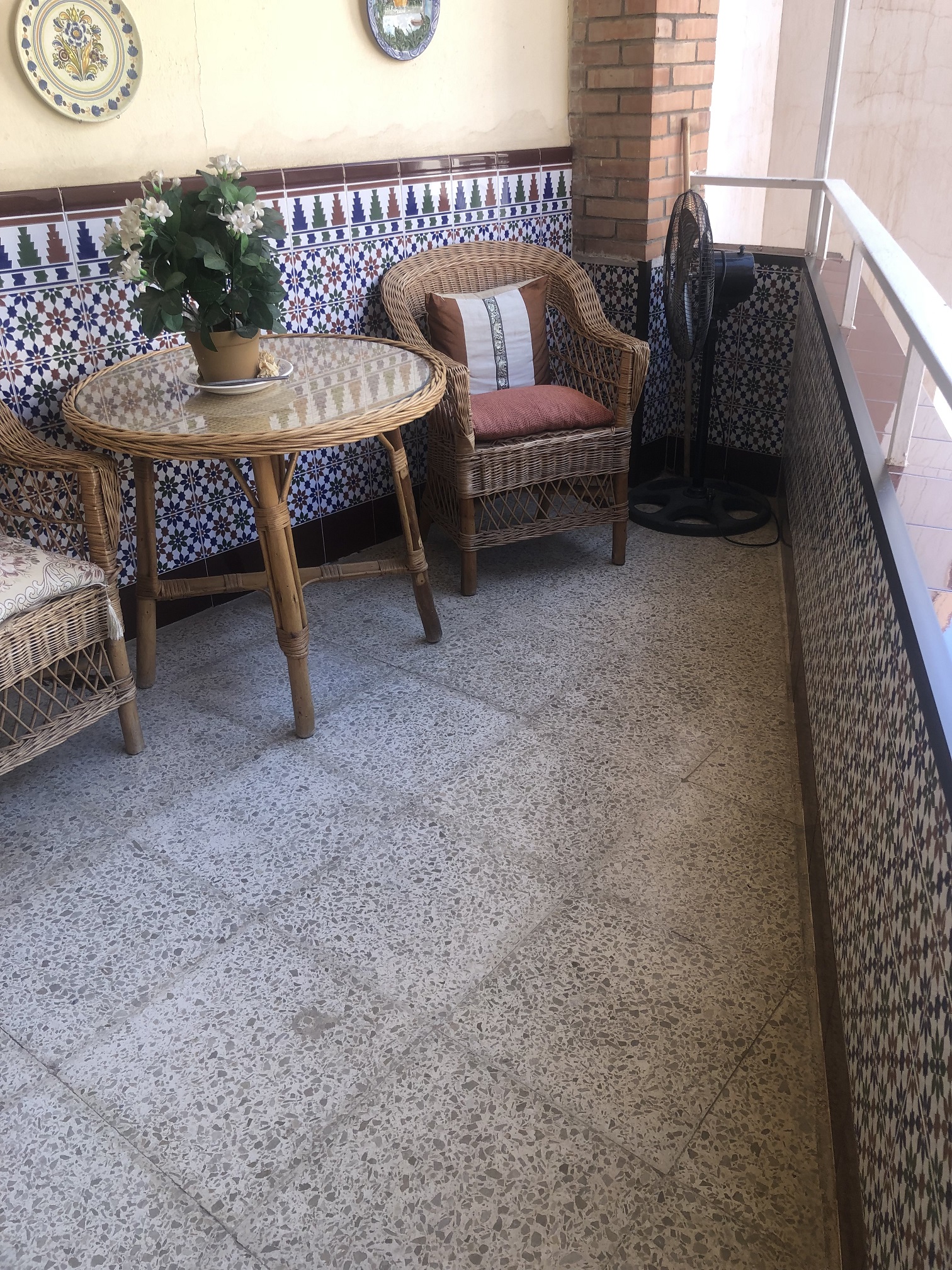 PISO CÉNTRICO