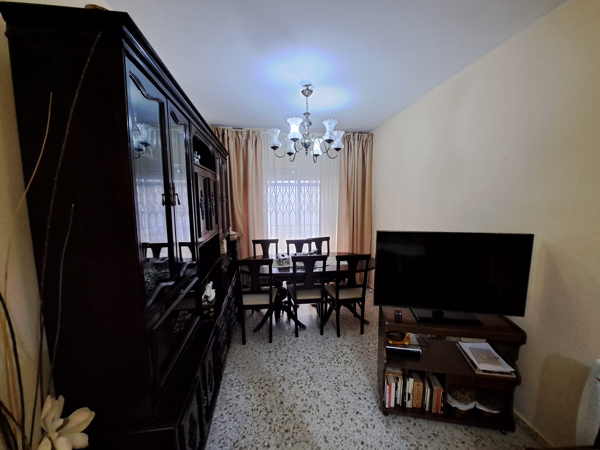 LOCAL Y VIVIENDA EN C/CRUZ JUNTO A PLAZA MAYORAL