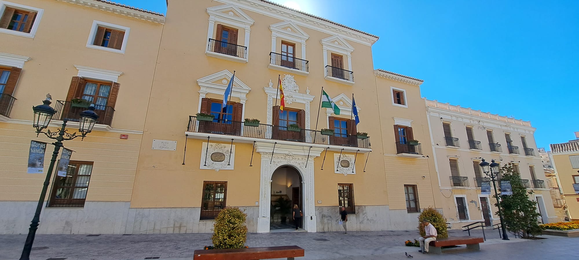 CASA EN PLAZA DE ESPAÑA, MOTRIL