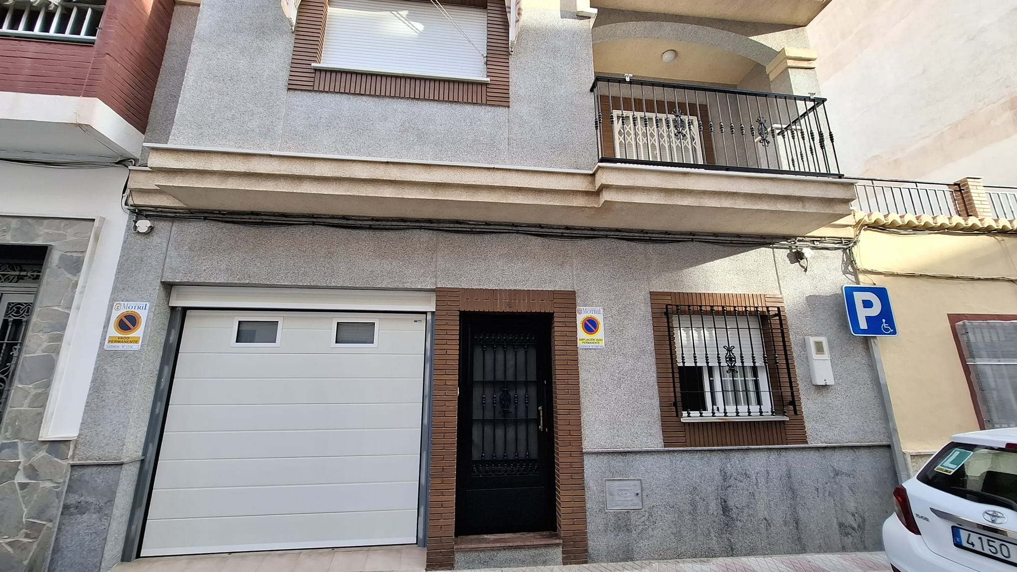 VIVIENDA CERCA DEL CENTRO EN MOTRIL